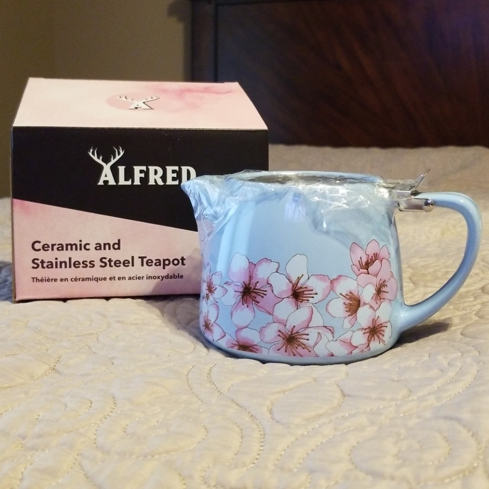 Alfred Teapot